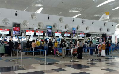 10 Flight Check-In Mistakes That Can Cost You Your Seat, According to Travel Experts