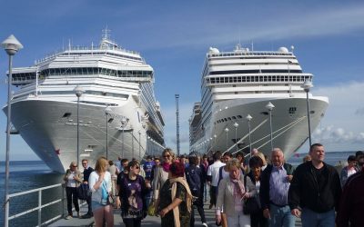 10 Cruise Luggage Items That Can Get You in Trouble at Port Security