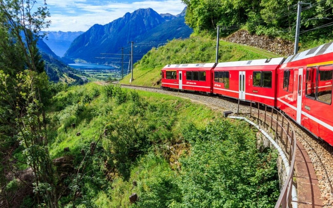 9 Train Rides Around the World Rich in Culture and History