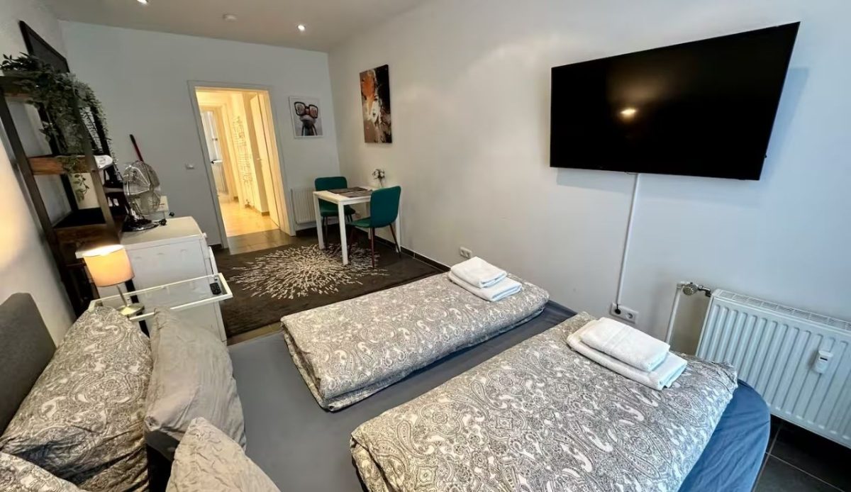 canal-side apartment in Moabit                        