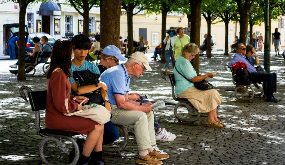 9 Etiquette Mistakes Travelers Make Around the World 2