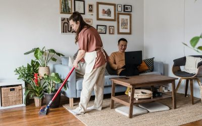 8 Smart Things to Do Right After You Get Home From a Trip