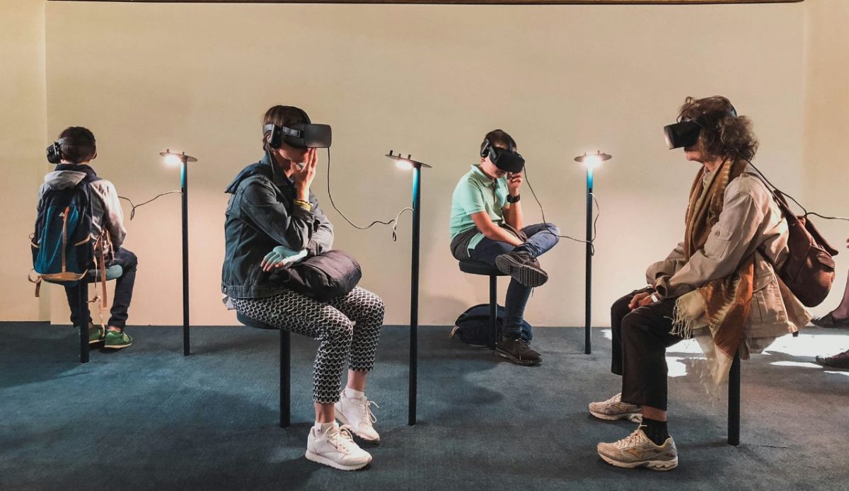 Technology-Enhanced Tourism Experiences