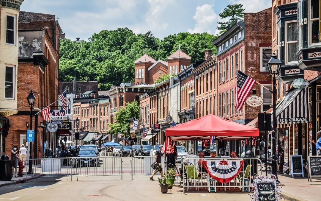 9 Charming Country Towns With the Most Beautiful Walkable Streets