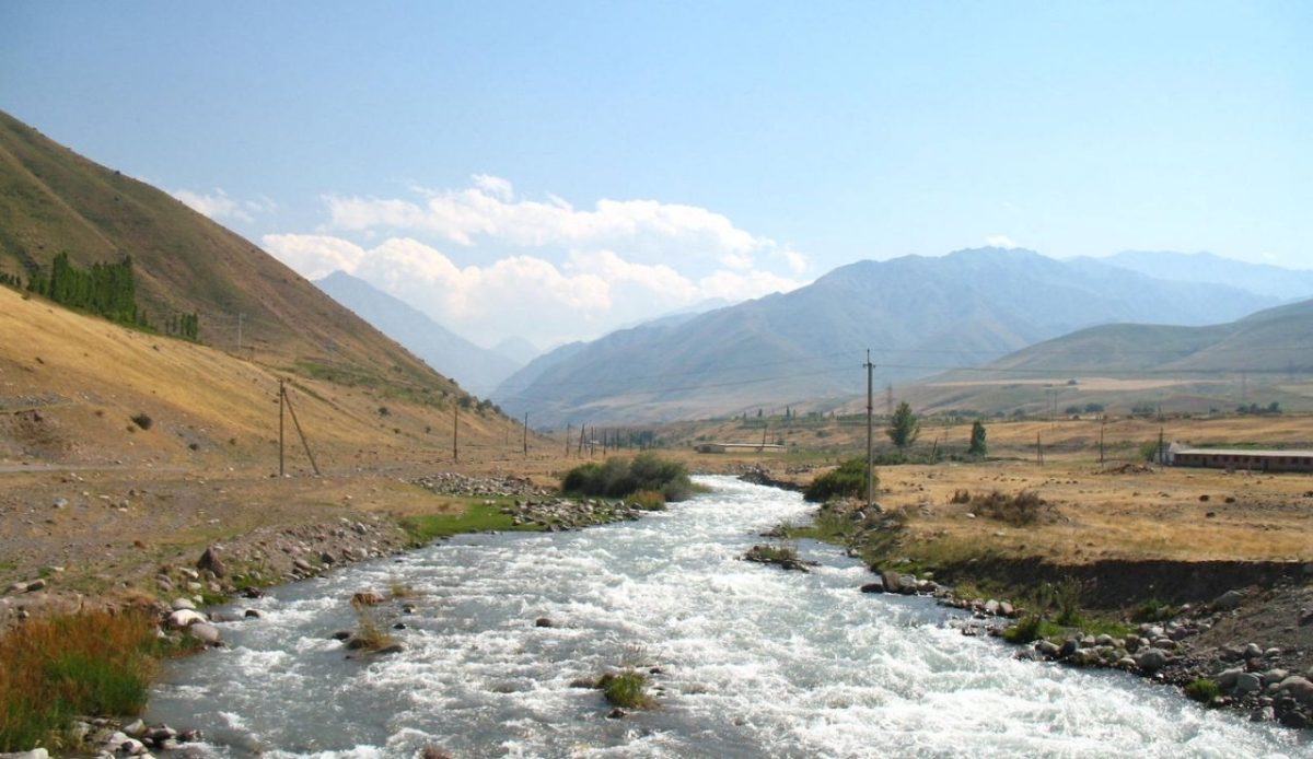 10 Central Asia Trekking Destinations That Push Adventurers To Their Limits 4 Ak Suu Traverse, Kyrgyzstan