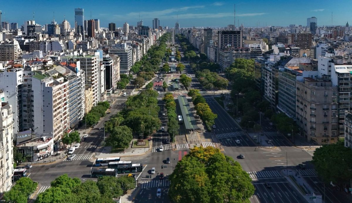 Avenida 9 de Julio, Buenos Aires, Argentina                           