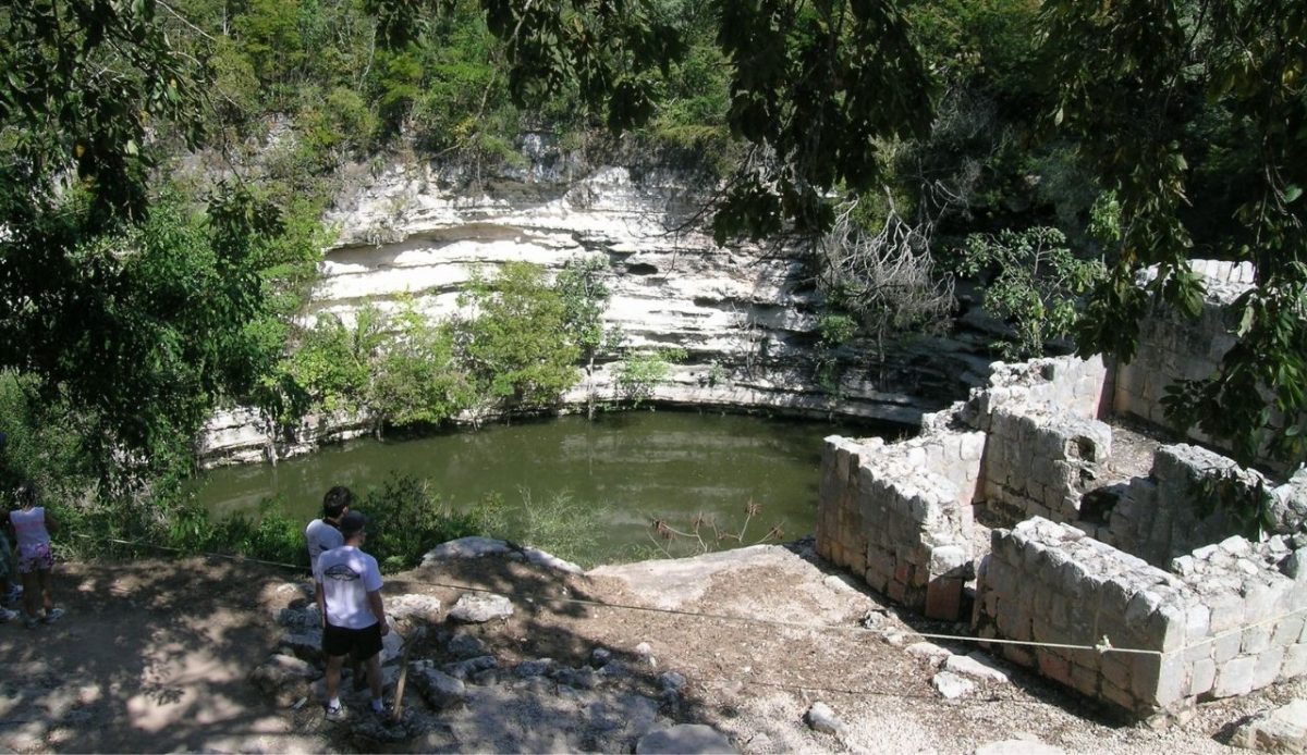 10 Historic Places Linked To Dark Rituals And Disturbing Legends 1 Chichén Itzá Sacred Cenote, Mexico