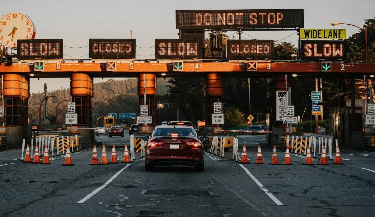 Closed highway, slow trafic                         