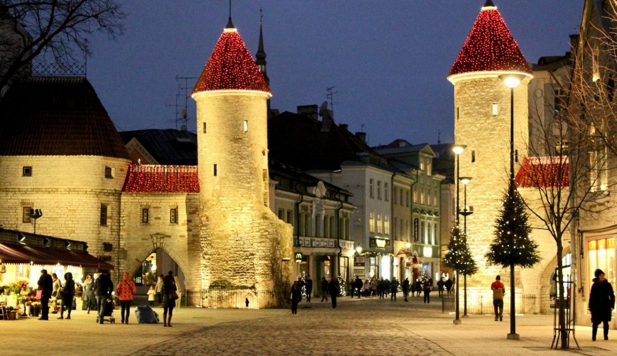 Day before Christmas, Old Town of Tallinn, Tallinn, Estonia                 