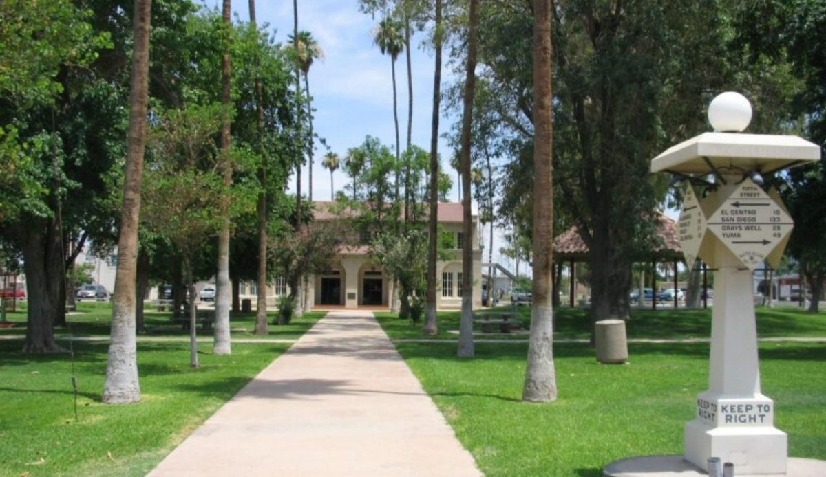 7 Small Towns Known for Unusual Local Economies and Odd Traditions 3 Holtville, California