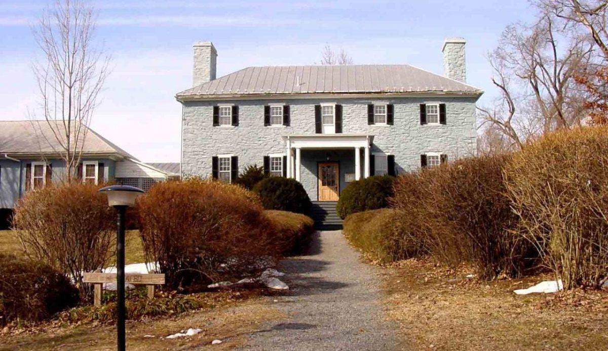 15 Historic Monasteries and Abbeys in America You Can Tour 15 Holy Cross Abbey, Virginia