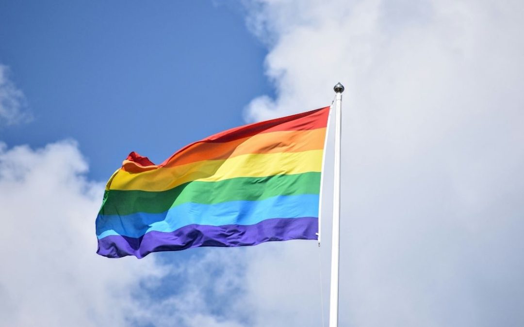 10 LGBTQ Tourist Attractions That Travelers Say Fell Short of Expectations