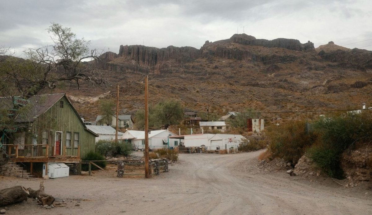 7 Small Towns Known for Unusual Local Economies and Odd Traditions 6 Oatman Arizona, Historic Route 66, USA
