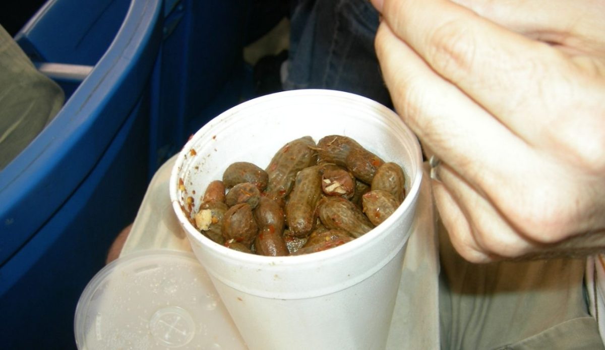 Roadside Boiled Peanuts In Summer Travel                          
