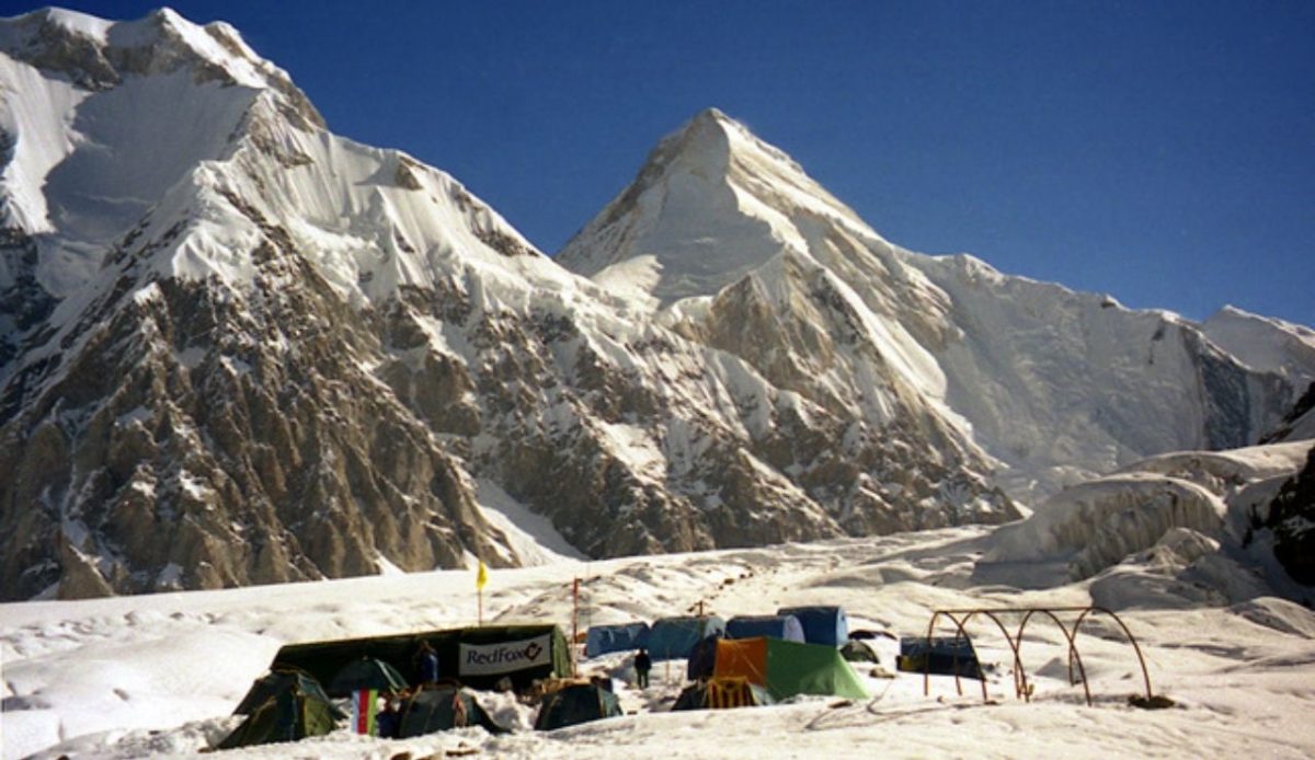 10 Central Asia Trekking Destinations That Push Adventurers To Their Limits 5 South Inylchek Glacier Trek, Kyrgyzstan