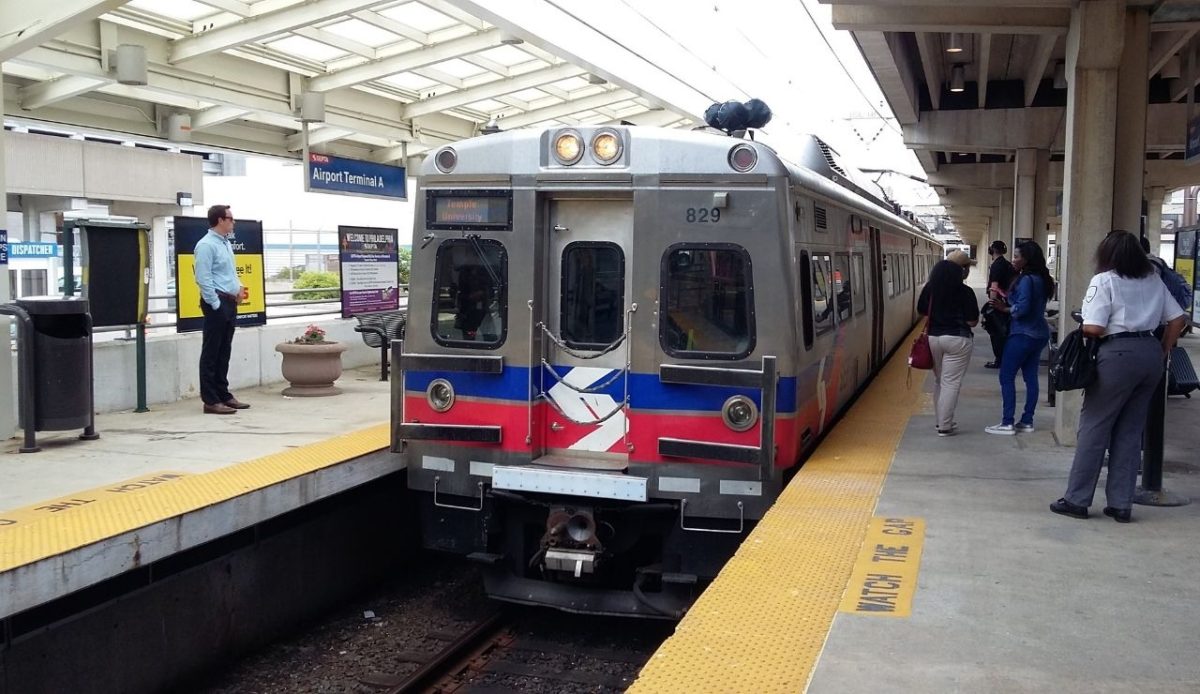 U.S. Train Travel Keeps Slowing as 13 Rail Lines Age Out 1 Train 829 at Airport aline Terminal A station