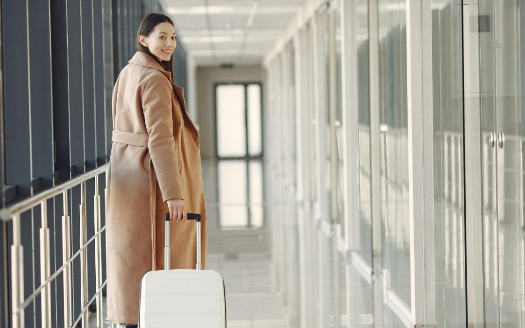 Why Frequent Flyers Avoid Wearing Certain Clothing on Planes