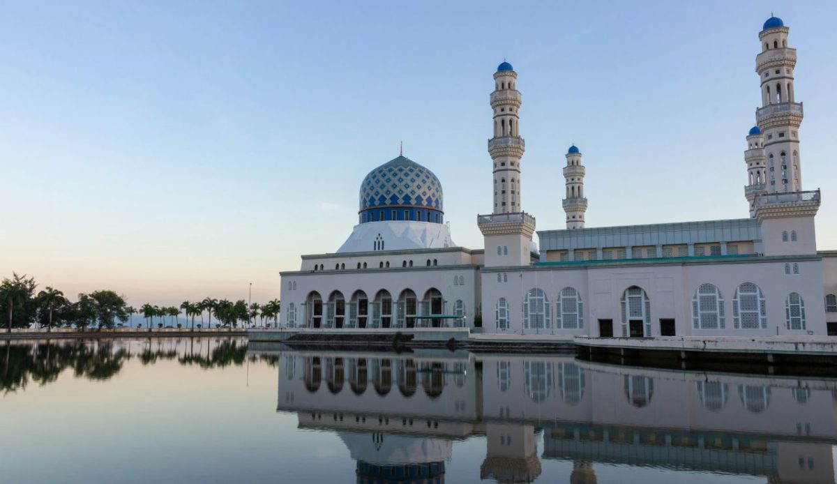 11 Underrated Asian Cities Where Nightlife and Party Culture Shape the Local Economy 7 Kota Kinabalu, Malaysia