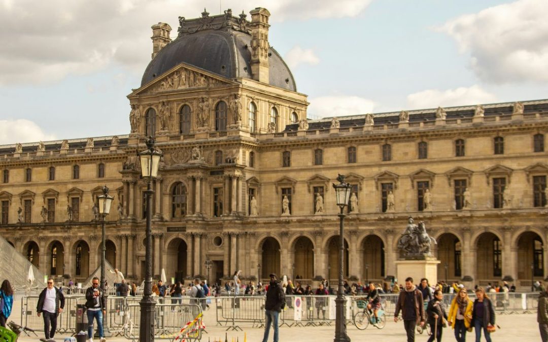 15 Cities With Famous Museums That Some Visitors Find Overrated