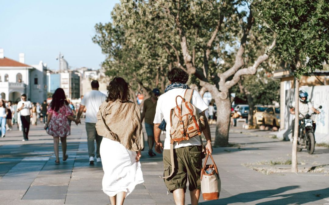 9 Subtle Things Locals Instantly Notice About Tourists In Low-Income Countries