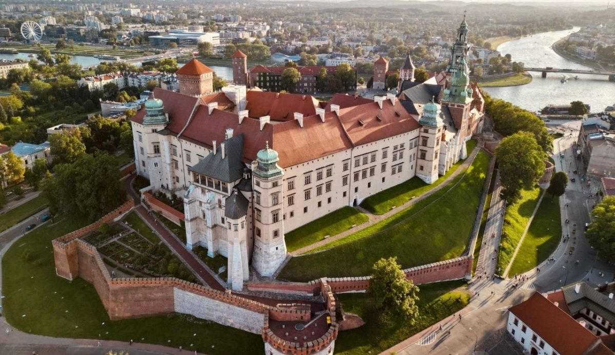 Wawel Castle, Kraków, Poland                                