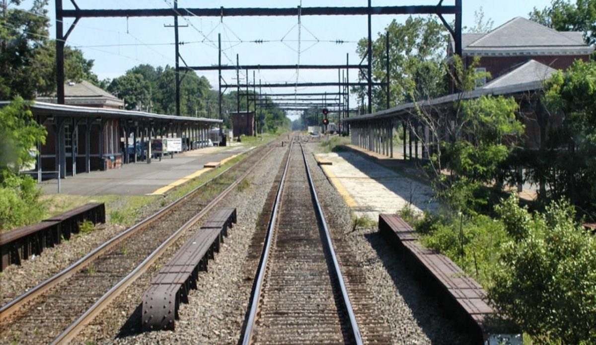 U.S. Train Travel Keeps Slowing as 13 Rail Lines Age Out 12 West Trenton station