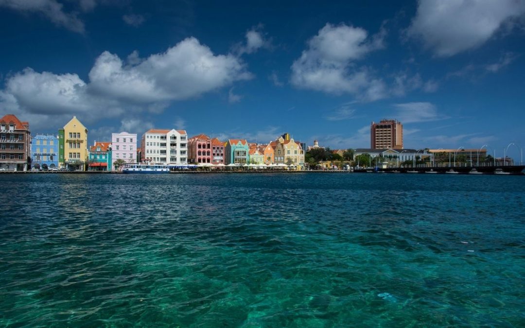 10 Warm Weather Destinations Where It Feels Like Summer All Year