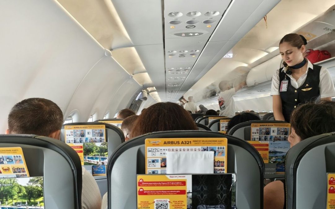 7 Inflight Habits Passengers Find Strange But Airlines Still Allow