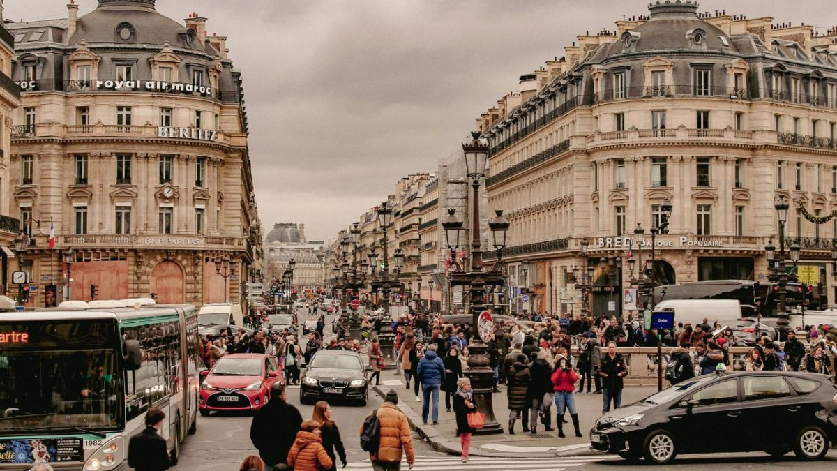 Why Tourist Scams Are Exploding Across Europe This Summer