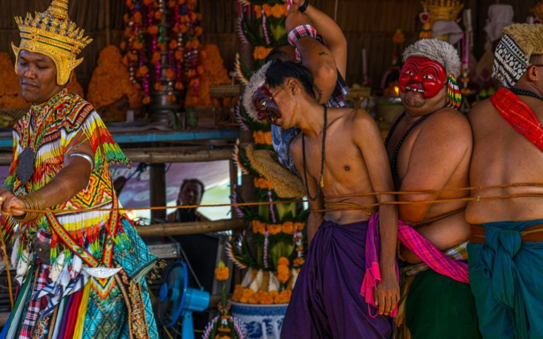 9 Asian Towns Where Psychedelic Culture Quietly Shapes Local Life