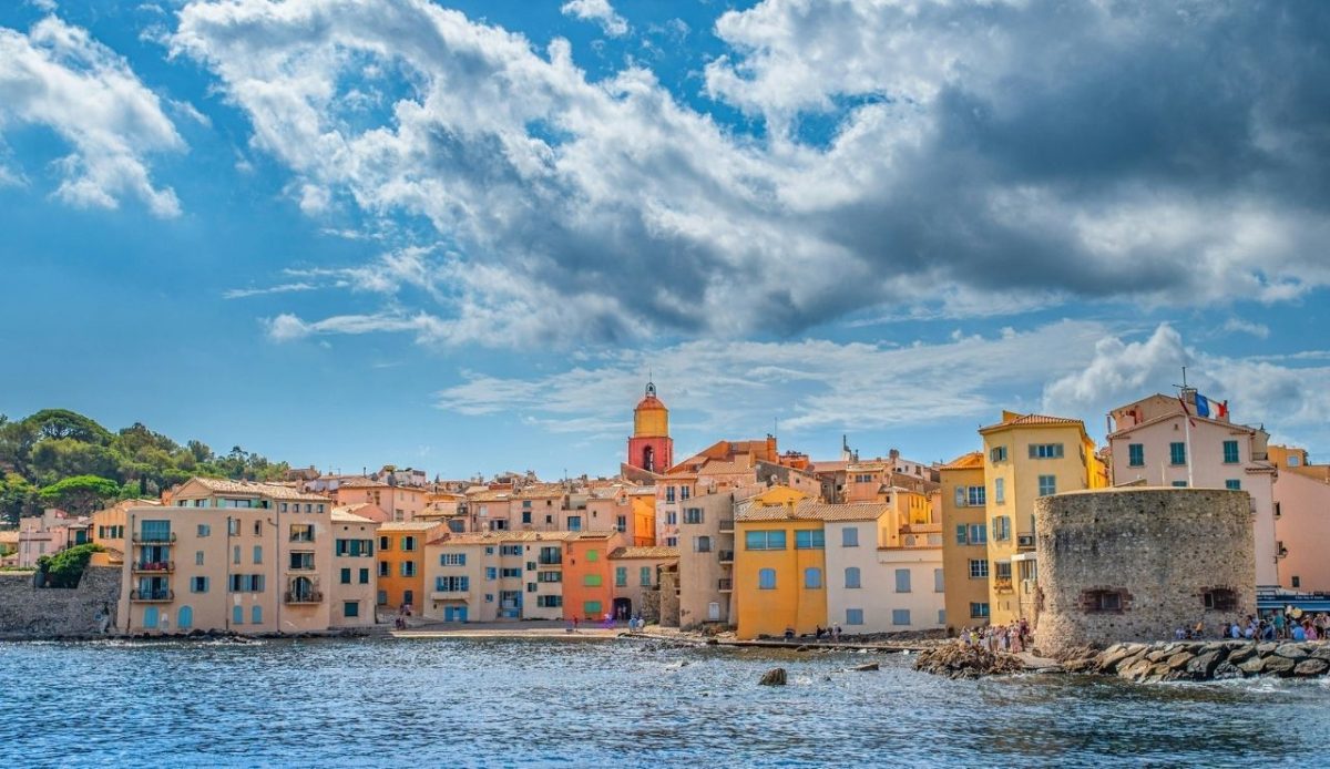 13 Infamous Vacation Towns Known For Rampant Infidelity Among Travelers 6 Saint Tropez, France