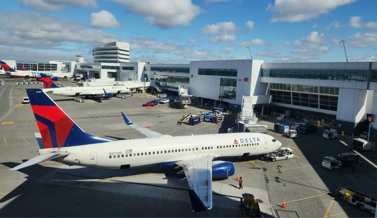 Seattle–Tacoma International Airport (SEA), International Boulevard, SeaTac, Washington, USA              