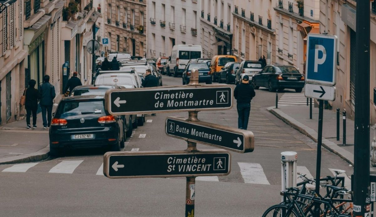 8 Montmartre Fakes Killing Paris 8 Paris, France Cars Parked on the Road