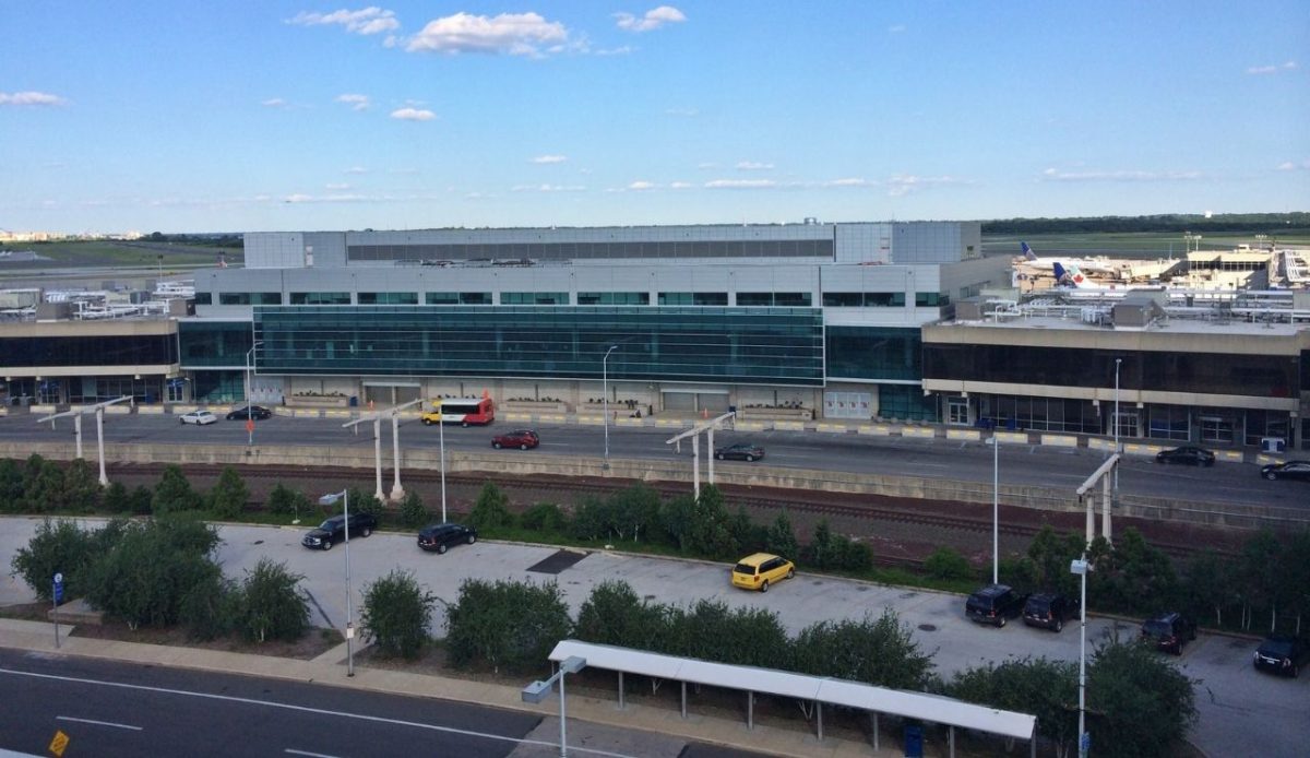 Philadelphia, Pennsylvania airport Terminal DE and Connector                                