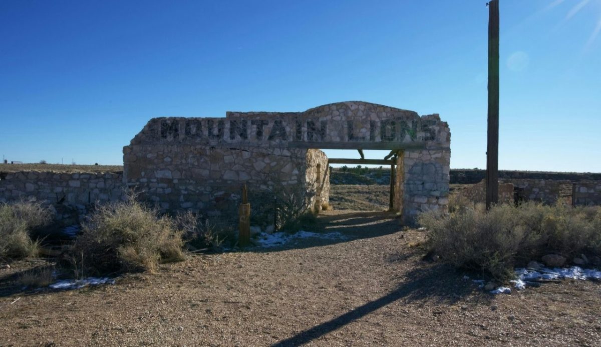 Two Guns, Arizona                                 