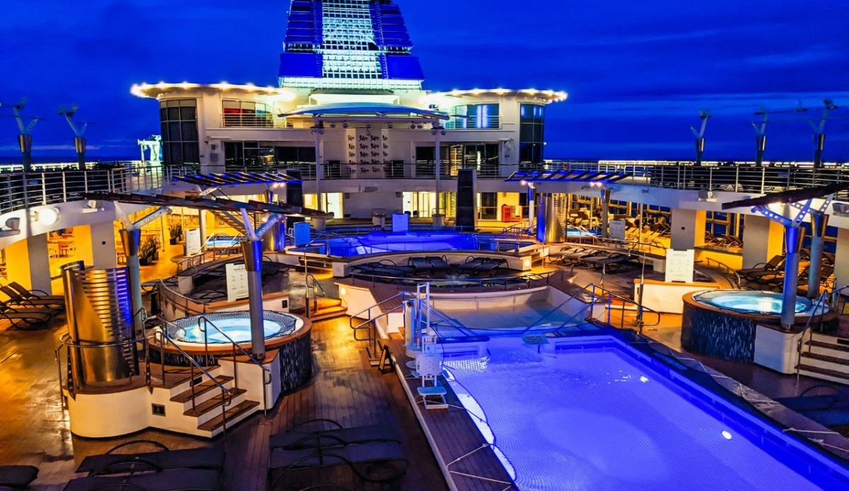 10 Cruise Cabins Shrinking Storage Space and Frustrating Guests 7 Spa Cabins with Open Designs