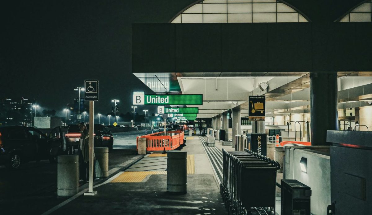 12 Delta Delays Stranding Thousands 3