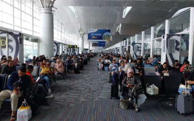 7 Airport Lounges Humiliating You