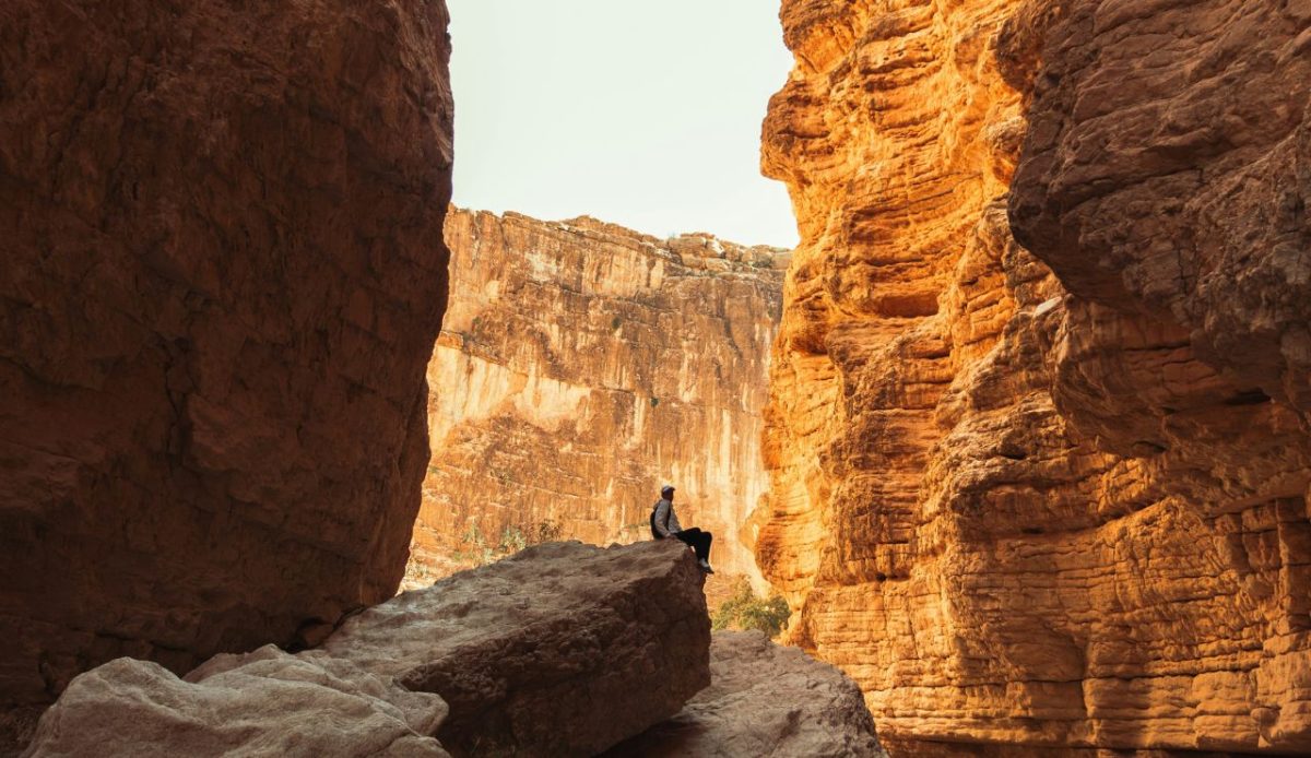 11 Grand Canyon Secrets That Kill 1 Heat makes the canyon a different planet below the rim