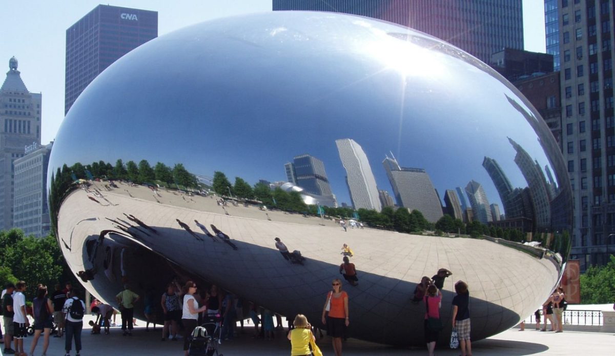 Chicago’s Cloud Gate Reflection Ritual