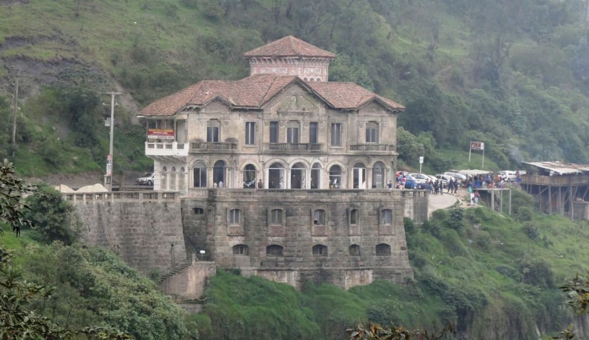 9 Abandoned Spots Hiding Real Horrors 2