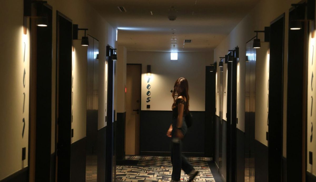 Restroom Corridors That Re-Route You