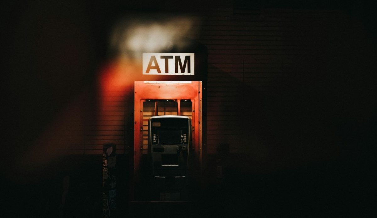 Street ATMs and currency exchange in quiet areas