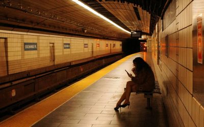 9 Solo Spots Where Women Vanish Fast
