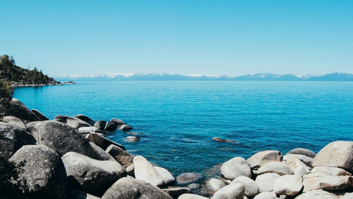 8 Lakeside Destinations Locals Say Have Lost Their Peaceful Appeal