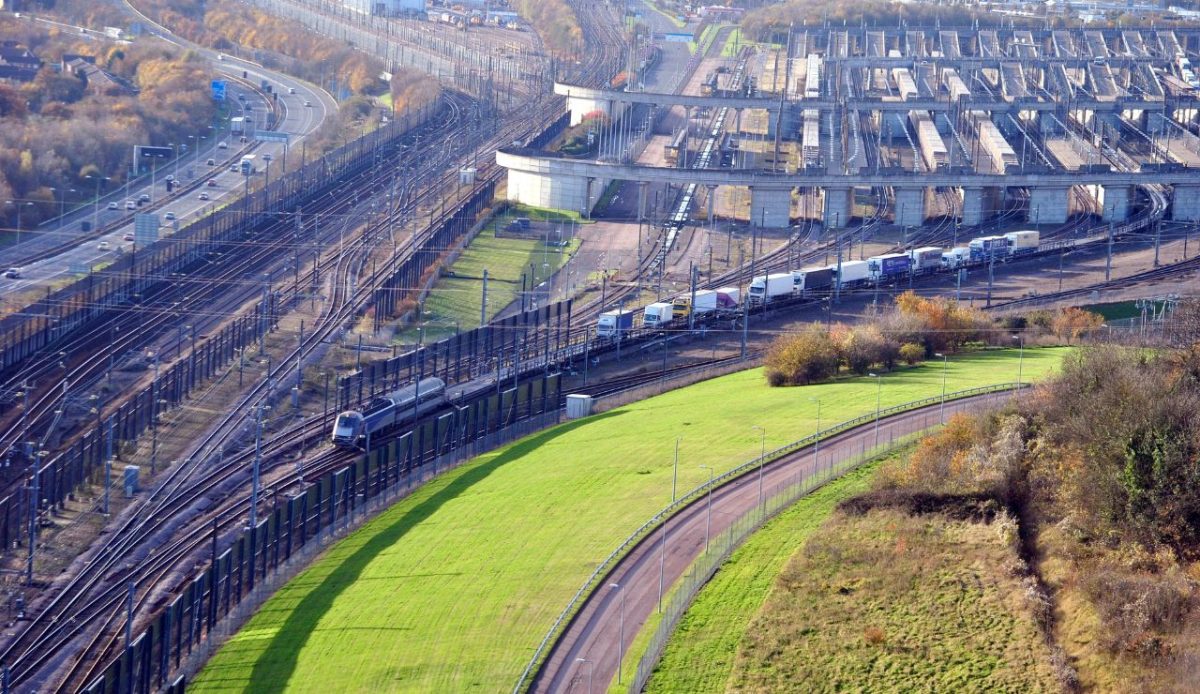 7 Border Crossings Where Wait Times Have Recently Surged 7 Eurotunnel (Folkestone–Coquelles)