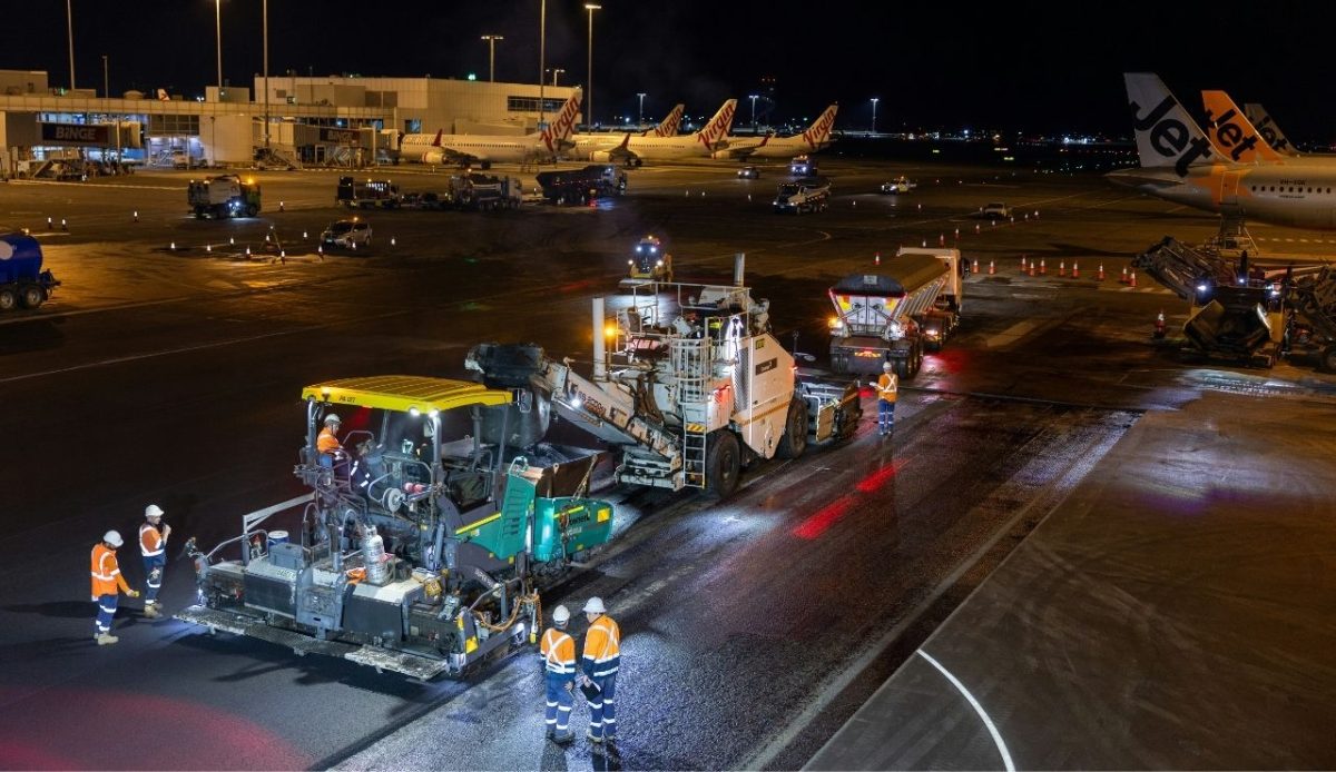 airport runway construction                               