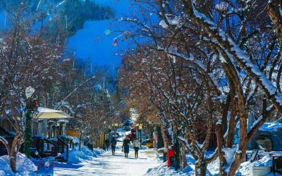 10 Mountain Towns in the U.S. Overwhelmed by Viral Tourism