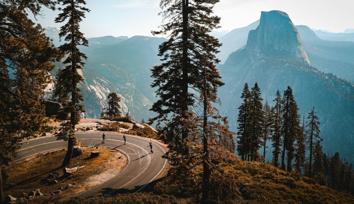 Glacier Point Road, Yosemite Village, California, USA                            