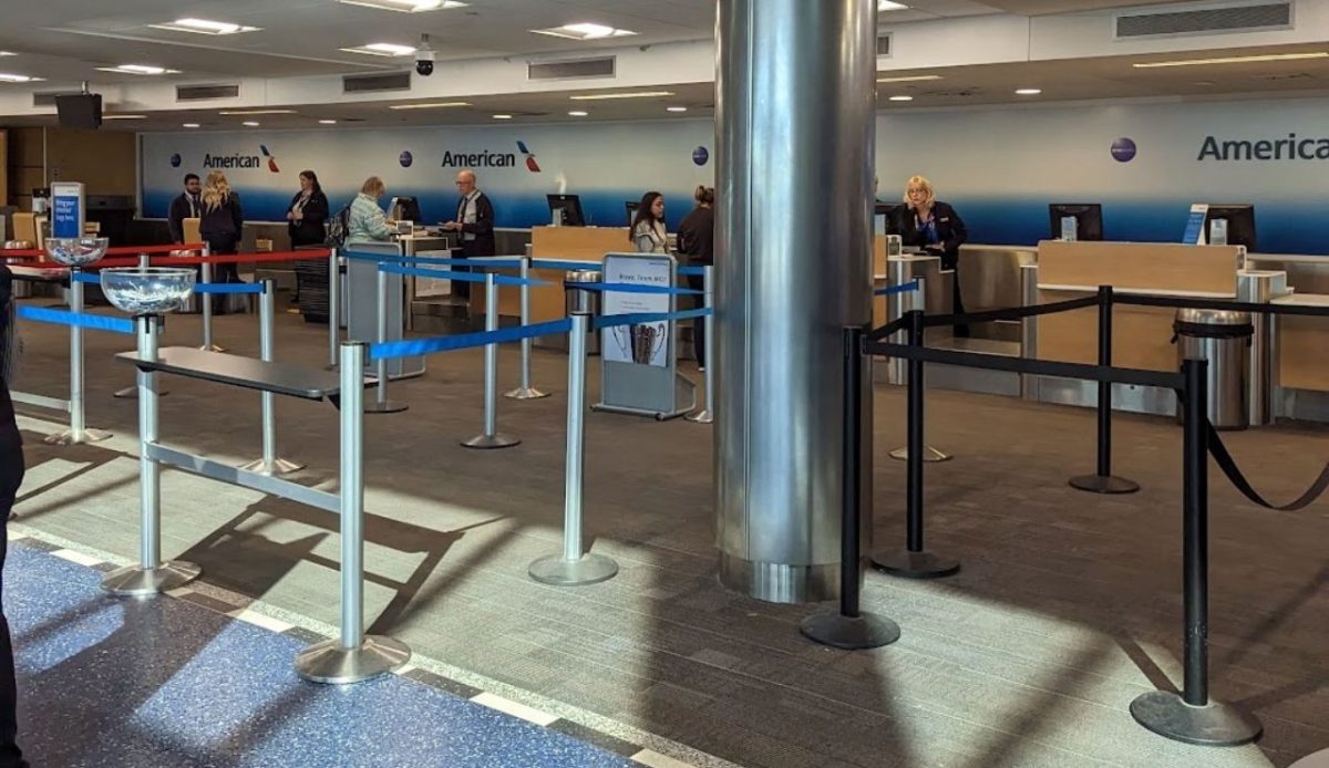 Kansas Terminal C check-in hall for American, taken on the day before closing.                                     